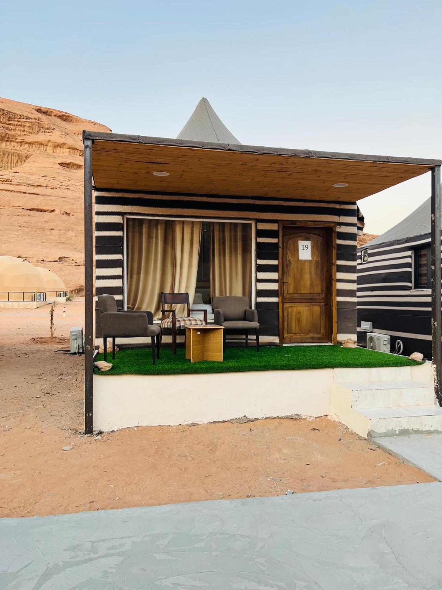 Magic Mountain Camp Apartment Wadi Rum Exterior photo